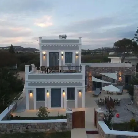 Mavrokastro Holiday home