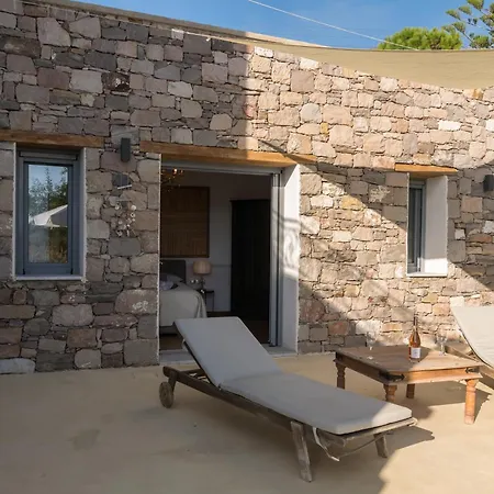 Holiday home Mavrokastro Adamantas (Milos)
