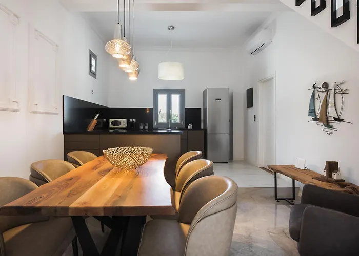 Mavrokastro 別荘 アダマス