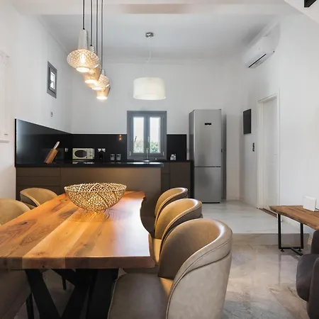 Mavrokastro Ferienhaus Adamantas (Milos)