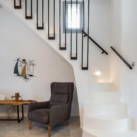 Mavrokastro * Adámas