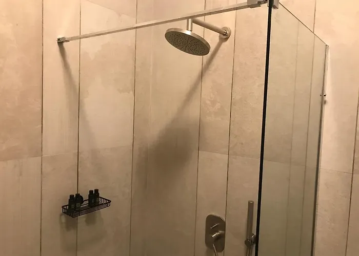 Mavrokastro * Adamantas (Milos)